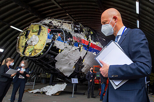 Российской паре, раскрывшей детали о деле MH17, Нидерланды предоставили убежище