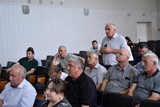 В Карабудехкентском районе Дагестана обсудили вопросы поливной воды
