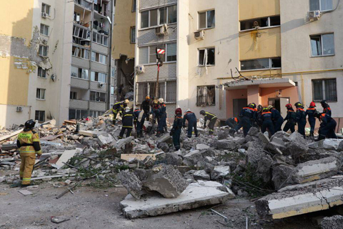 В Саратове продолжаются поиски пропавшей семьи после взрыва в многоквартирном доме