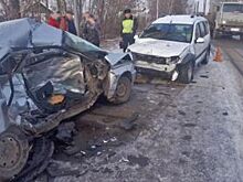Водитель ВАЗа под Тамбовом погиб в лобовом столкновении с Lada Largus