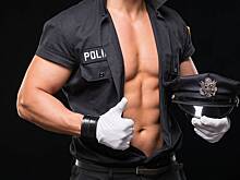 Стриптизера обвинили в домогательствах к невесте