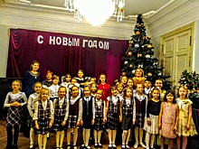 Детский ансамбль выступил в районном центре соцобслуживания