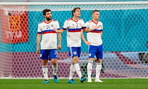 Кто должен сыграть в воротах сборной России во втором матче на Евро?