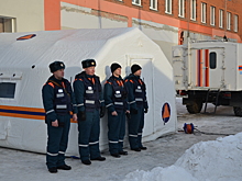 Свердловские спасатели готовы развернуть пункты обогрева для водителей на дорогах региона