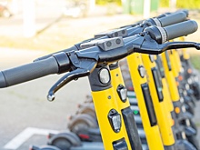 В городах России увеличилось число парковок для самокатов