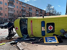 Момент столкновения внедорожника и скорой в Твери попал на видео