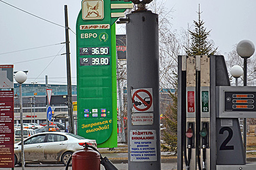 «Башнефть» в седьмой раз с начала года подняла цены на бензин