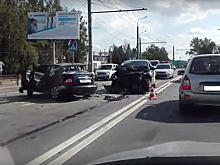 В Пензе на видео попало жуткое ДТП с участием такси