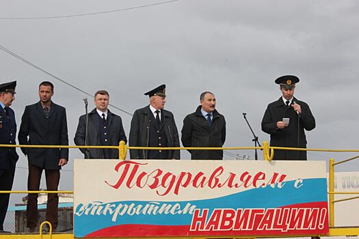 В Ленском районе дали старт навигации 2017 года