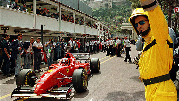 Как 24 года назад до финиша Гран-при Монако добрались лишь три пилота