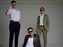Найк Борзов и The Hatters показали черно-белое «Море»