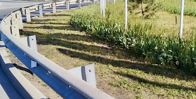 Выполнены работы по замене силового барьерного ограждения на улице Левобережной