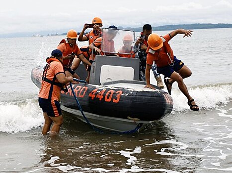 GMA News: число погибших в результате крушения парома у Филиппин выросло до 15