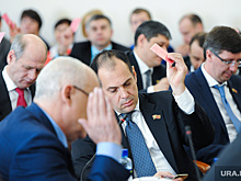 Депутаты вызвали на ковер вице-мэра Челябинска из-за «хаоса» с наружной рекламой