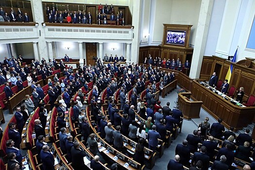 Депутаты Верховной рады подрались из-за земельной реформы