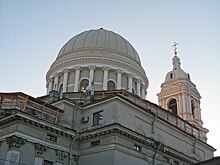 На крыше церкви в Санкт-Петербурге ночью обнаружили мертвого мужчину