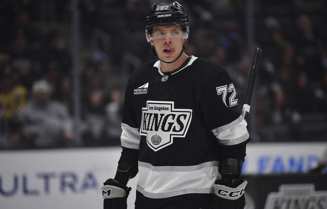 Пас Панарина не спас Лос-Анджелес от третьего поражения в плей-офф НХЛ