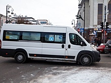 Две тюменки упали и получили травмы в маршрутках