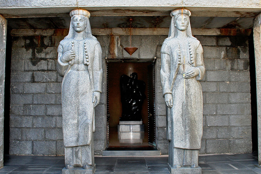 Мавзолей князя Петра Негоша, Цетинье, Черногория, Европа