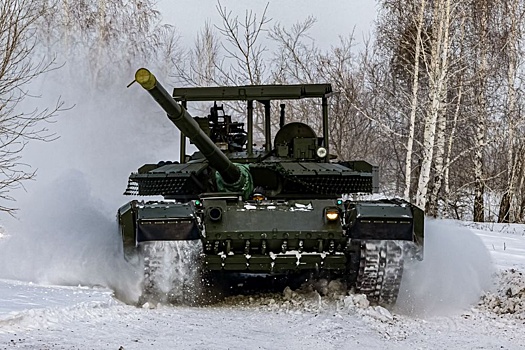 Новую партию танков Т-80БВМ отправили в войска