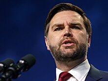 Американских военных угостили Библией