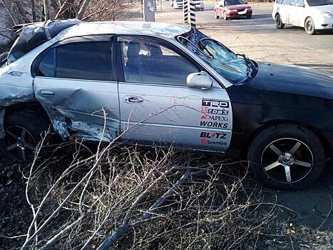 Водитель Toyota пострадал при столкновении двух иномарок в Чите