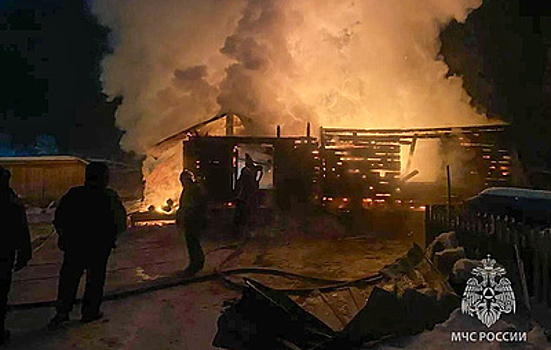 Объявлен трехдневный траур. Главное о пожаре с пятью погибшими в Якутии