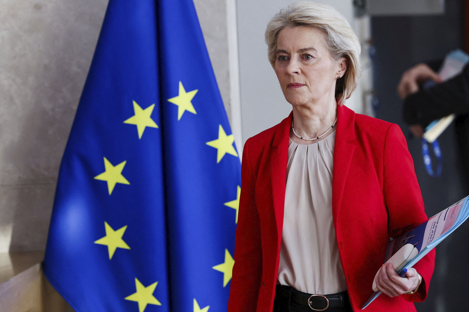 El Mundo:&nbsp; фон дер Ляйен считает проблемой Венгрию и Испанию