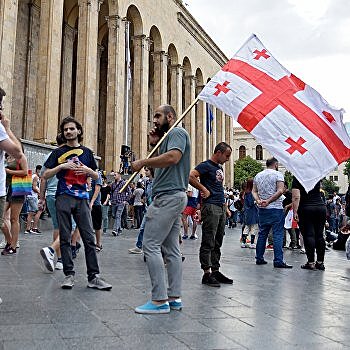 Митинги в Тбилиси возглавляет жена Саакашвили