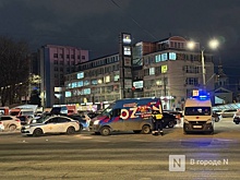 Гигантские пробки образовались у площади Лядова из-за ДТП