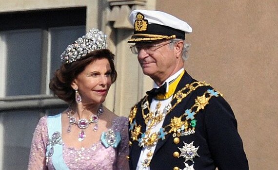 Король и королева Швеции заразились COVID-19