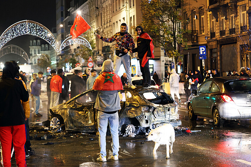 Ситуация на одной из улиц Брюсселя после проигрыша Бельгии сборной Марокко, 27 ноября 2022 года