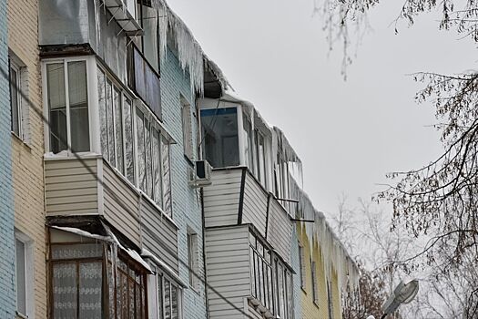 Инспекторы регионального главка проверили уборку от снега дворов ЖК «Пехра» в Балашихе