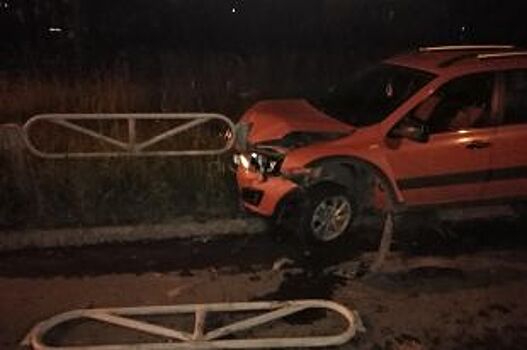 В Пермском крае пьяный водитель влетел в ограждение