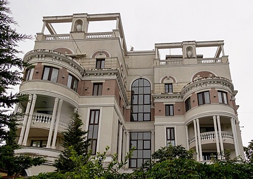 Квартиру Зеленского в Крыму продали на аукционе: кто купил и за сколько