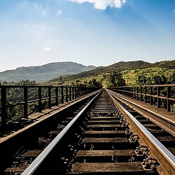 Минтранс сообщил, когда может начаться регулярное сообщение по железной дороге в обход Украины