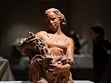 Петербургский "Манеж" выставляет работы Шемякина и Аникушина