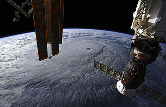 Российские ученые проведут на МКС эксперимент по исследованию эволюции ураганов