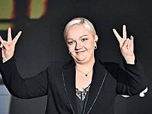 Звезда ТНТ рассказала о покупке туалетного аксессуара по совету из шоу Малышевой