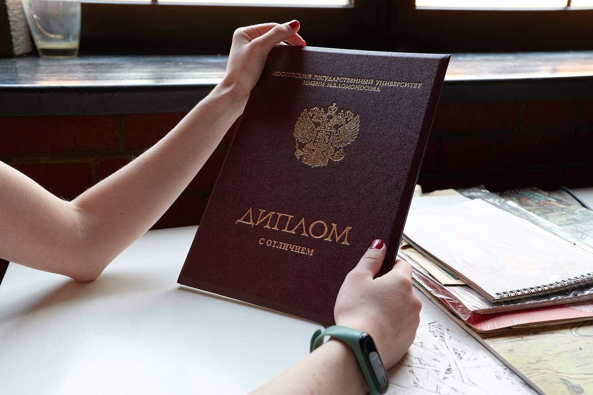 Российским выпускникам предложили помощь с выбором профессии