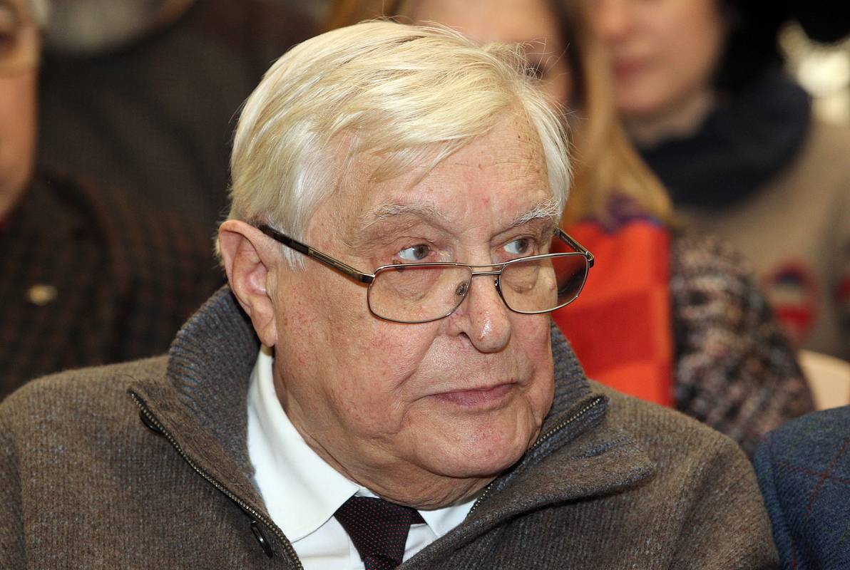 Названа причина смерти жены Олега Басилашвили