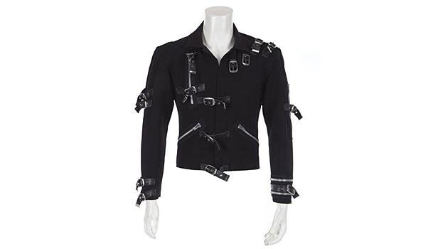 Концертная куртка Майкла Джексона продана за 298 тысяч долларов