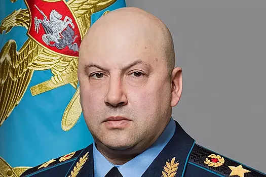 Упоминания о генерале из Новосибирска Суровикине пропали с сайта Минобороны