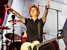 Культовая рок-группа выступит на открытии Супербоула-2026