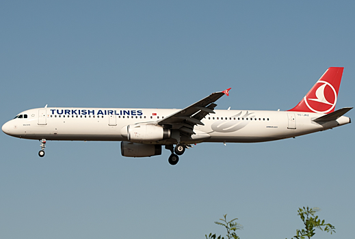 Авиакомпания Turkish Airlines на 22 часа задерживает рейс в Бодрум и снимает вылет в Даламан