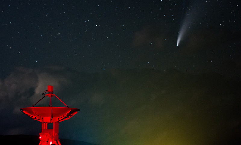 Россияне увидят пролетающую над Землей раз в 70 лет комету