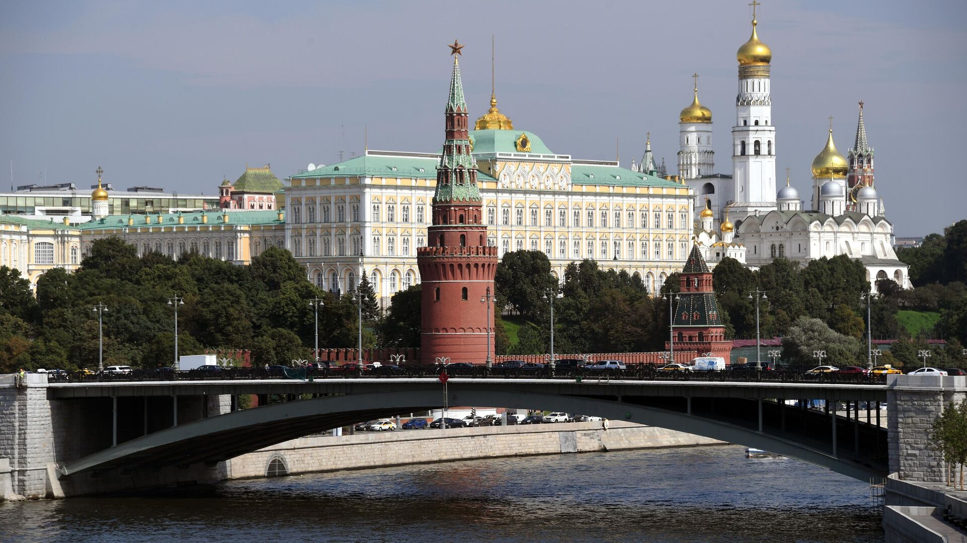 СМИ узнали, что отель у Кремля потребовали частично передать государству