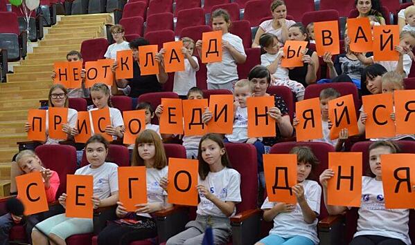 Жительница Дмитровского района провела праздник для подопечных фонда «Возрождение»