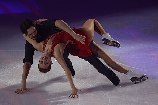 Худайбердиева о выступлении в шоу в мороз: «От холода в прямом смысле слова было больно, у Егора Базина лопались железные клепки на коньках»