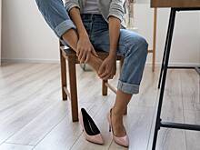 Физиолог: носить обувь на босую ногу может быть опасно